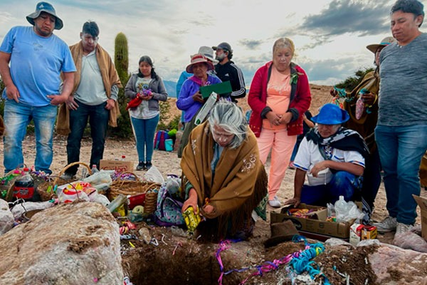 imgi_5_huellas-tejidos-de-resistencia-3